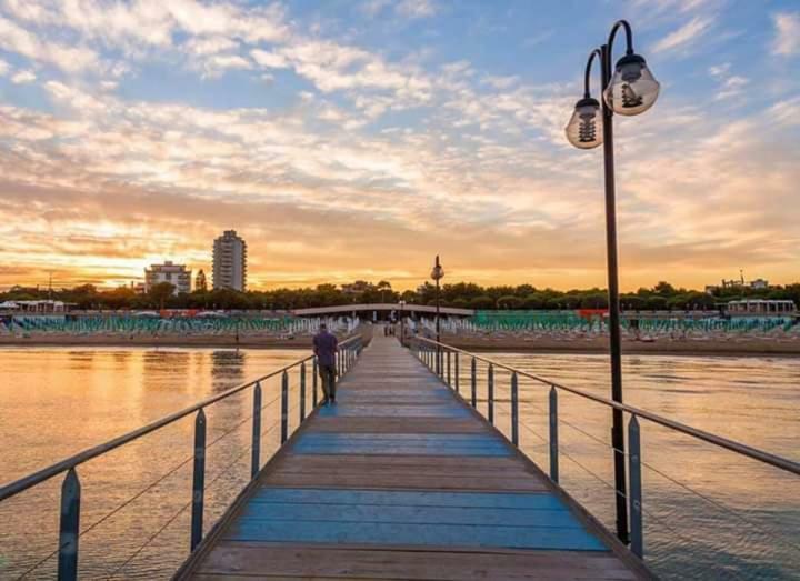 Hotel San Marco Lignano Sabbiadoro Bagian luar foto